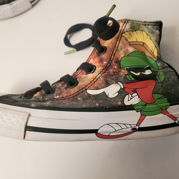 Kids Marvin the Martian converse high tops - Picture 2 of 8